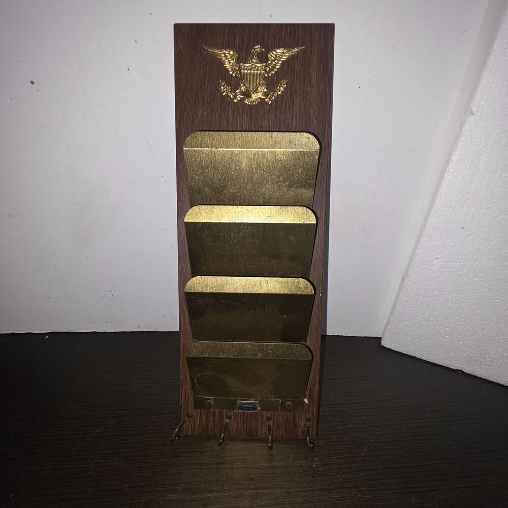 Vtg Metal Patriotic Eagle Leter Holder Organizer with Hey Hooks
